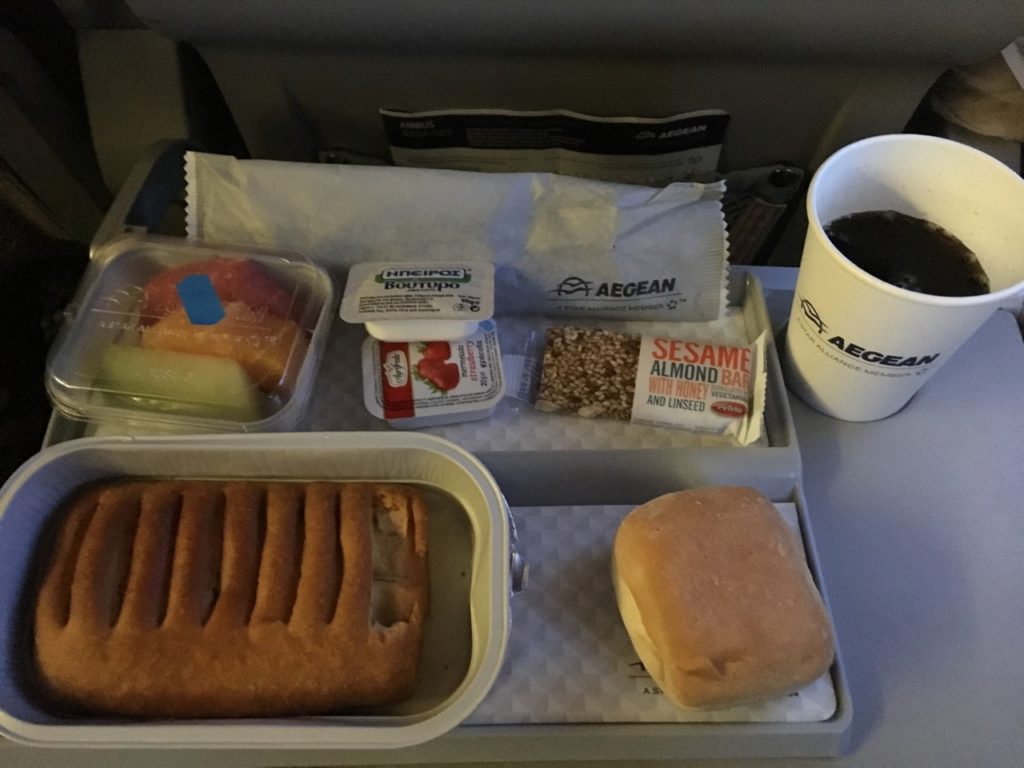 Завтрак на рейсе Aegean Airlines
