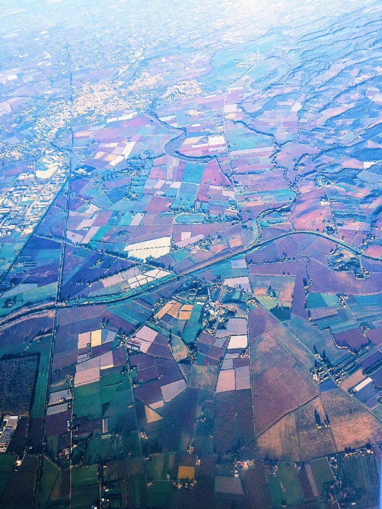 Вид из самолета на Италию