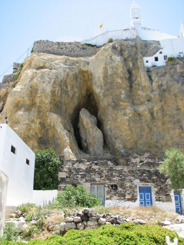 Остров Нисирос. Монастырь Панагии Спилиани