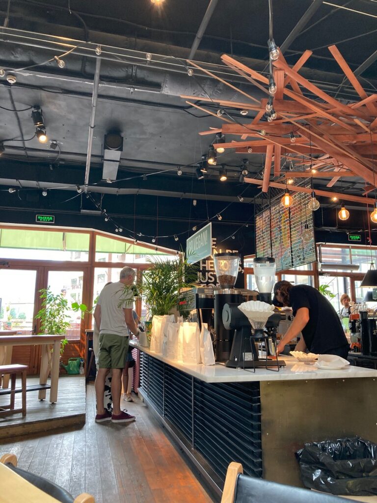 Рестораны Сочи - SURF COFFEE